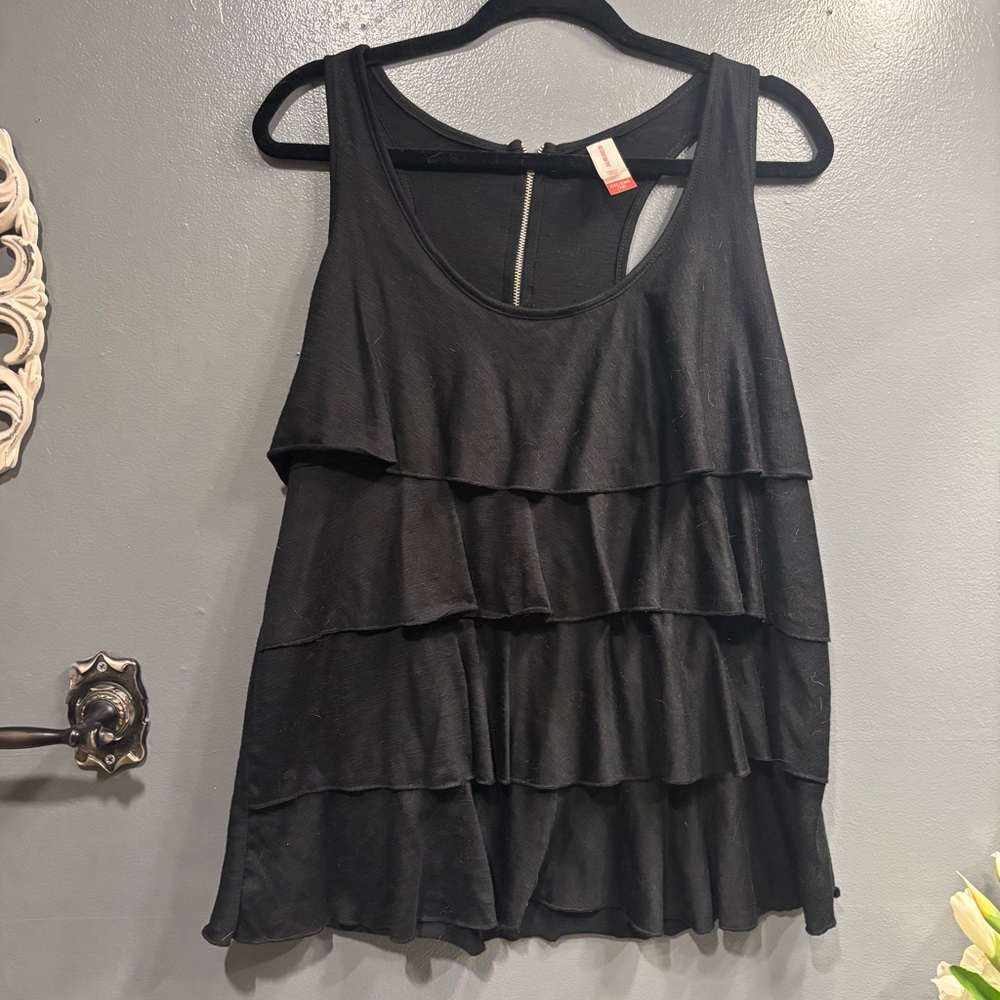 No Boundaries Black Ruffled Tank Top Back Zipper Sleeveless Lightweight Summer